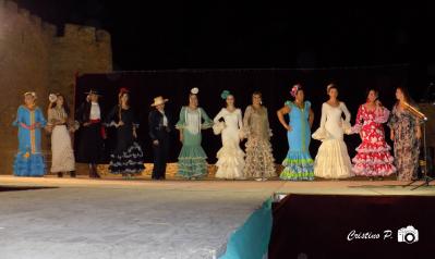 Actuaciones del Festival "Al Compás de la Música y Moda" celebrado ayer en el Castillo de Lopera. Fotos Cortesía Cristino Pedrosa Del Caño.