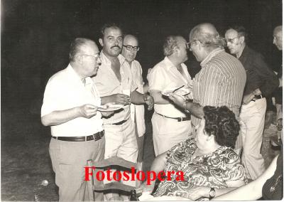 Reunión de los miembros de la Orden del Salmorejo en el Cortijo del Saetal. Carlos Cortés, Manuel González, Paco Cantero, Adolfo Ortega, Juan Barberán, Carlos Barberán.  27-8-1983
