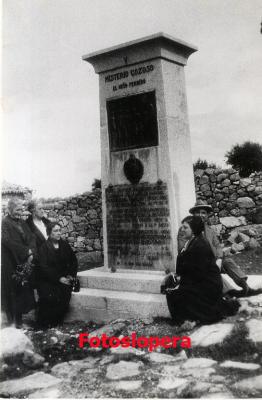 Los Monumentos al Santo Rosario en la Calzada del Santuario de la Virgen de la Cabeza. Año 1932
