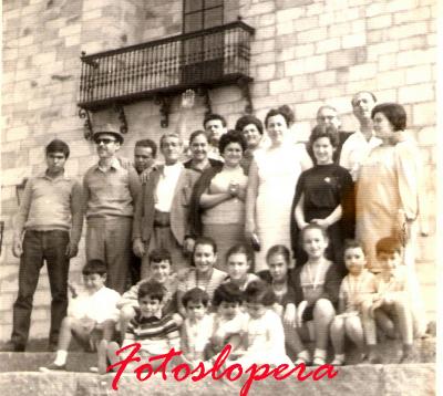 Excursión al Santuario de la Virgen de la Cabeza de las familias: Pantoja-Lozano Pantoja-Vallejo, Pantoja-Melero, Pantoja-Criado y Santiago-Pantoja. Año 1974