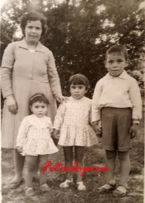 La Familia Loperana Chueco Porras en el año 1965