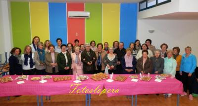 Asamblea General de las Hijas de María y Madres Cristianas de la Inmaculada Concepción, Patrona de Lopera. Se finalizó con una merienda a base de dulces caseros y un café.
