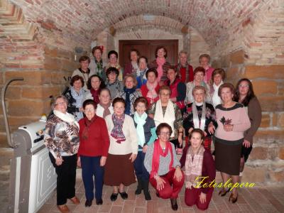 La Asociación de Amas de Casa Bascena de Lopera celebra una Merienda Navideña en la Casa de la Tercia Baja.